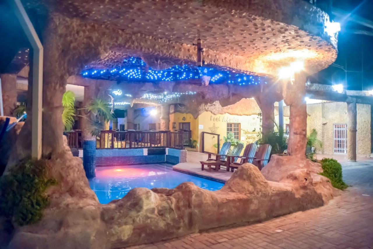 גאבורון African Home Hotel מראה חיצוני תמונה