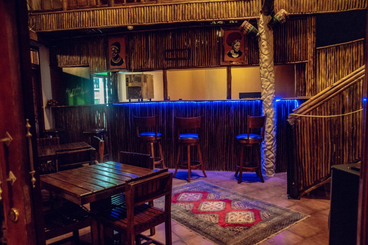 גאבורון African Home Hotel מראה חיצוני תמונה