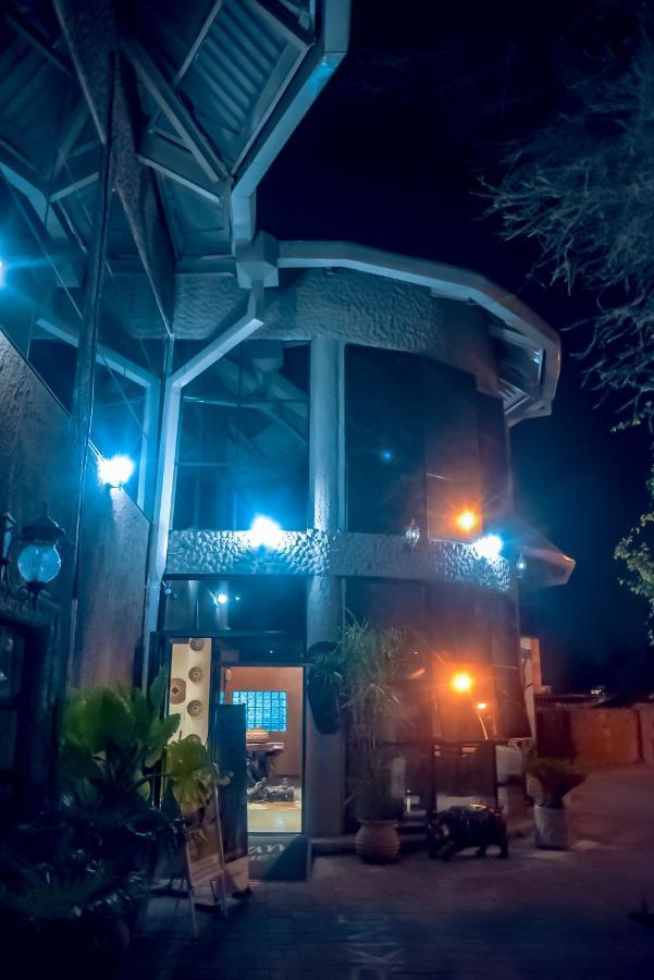 גאבורון African Home Hotel מראה חיצוני תמונה