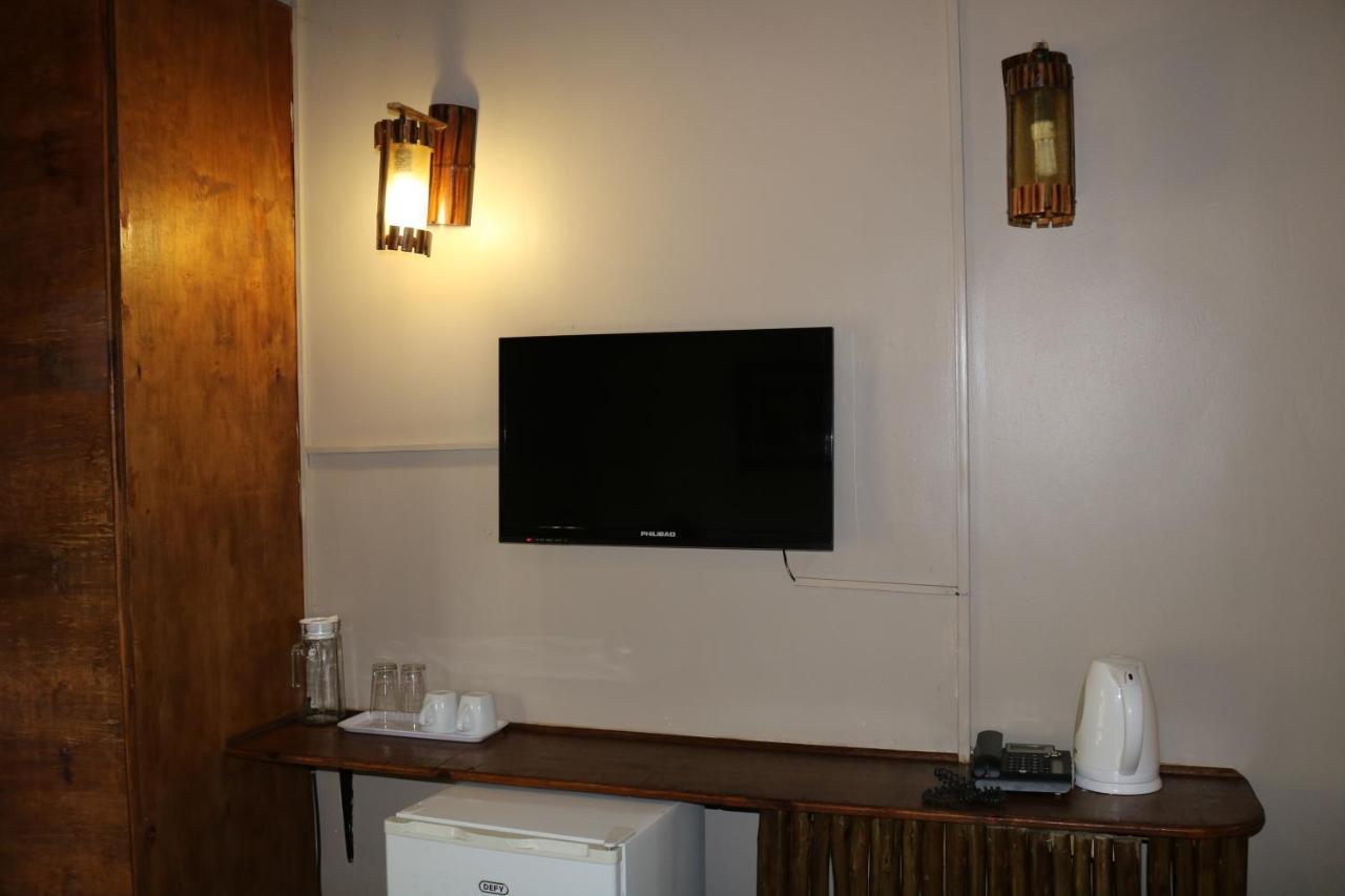 גאבורון African Home Hotel מראה חיצוני תמונה