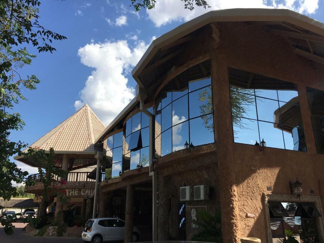 גאבורון African Home Hotel מראה חיצוני תמונה