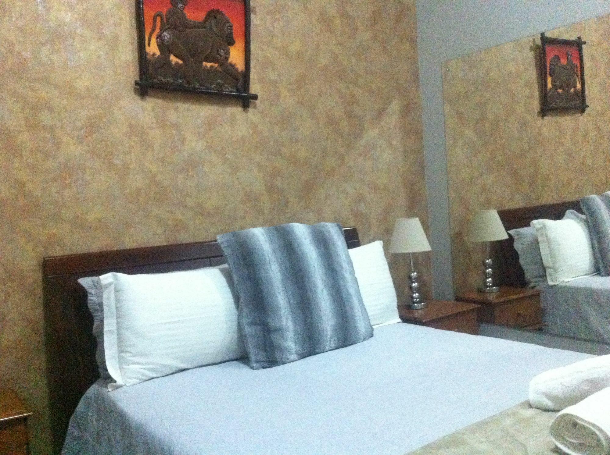גאבורון African Home Hotel מראה חיצוני תמונה